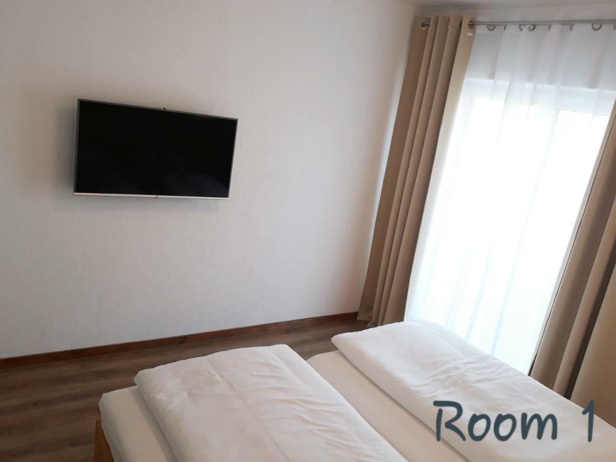 Modernes Apartment Metzingen Mittelstadt Esterno foto
