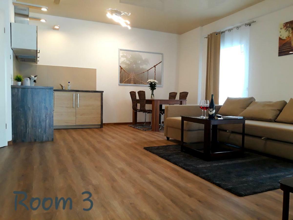 Modernes Apartment Metzingen Mittelstadt Esterno foto